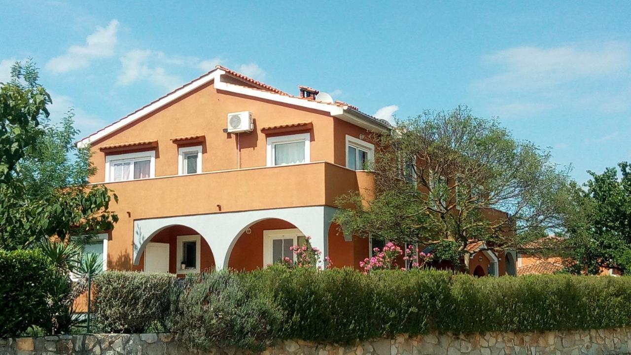 Apartman Perci Vrh Tar-Vabriga Exterior foto